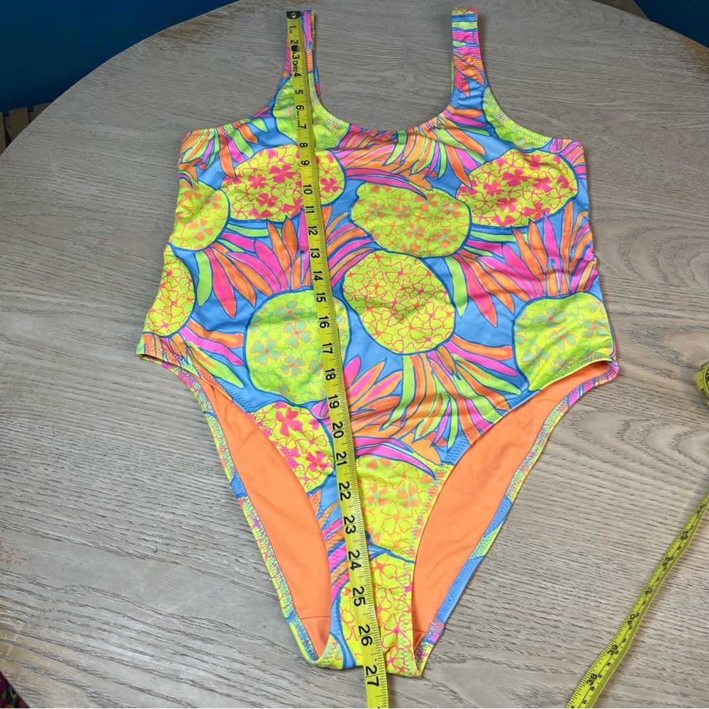 Chubbies Pinas One Piece Swim Suit Neon Pink Yellow Pineapple Women’s Size L - Picture 6 of 6
